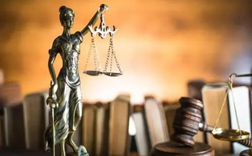 两高两部出台意见：推进刑事案件律师辩护全