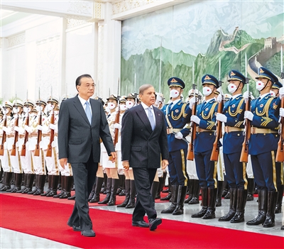 弘扬传统友谊  拓展全方位合作 推动构建