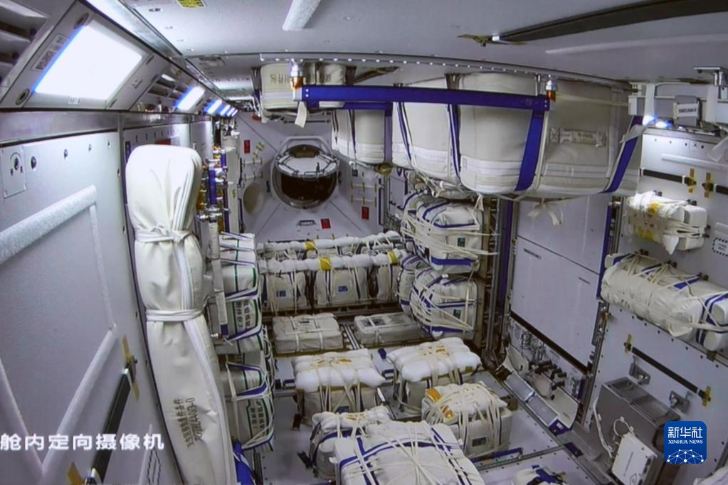 神舟十四号航天员乘组顺利进入梦天实验舱