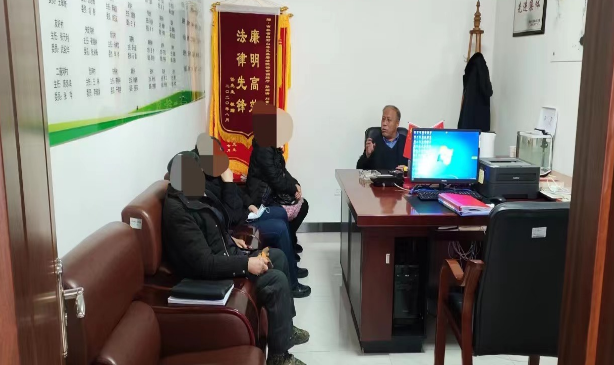 业主拖欠供热费引纠纷 法官维权诉前调解受