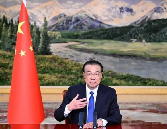 李克强在第三轮中韩企业家和前高官对话会上