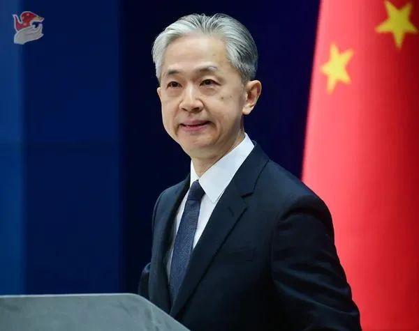 外交部发言人回应个别西方媒体抹黑中国疫情