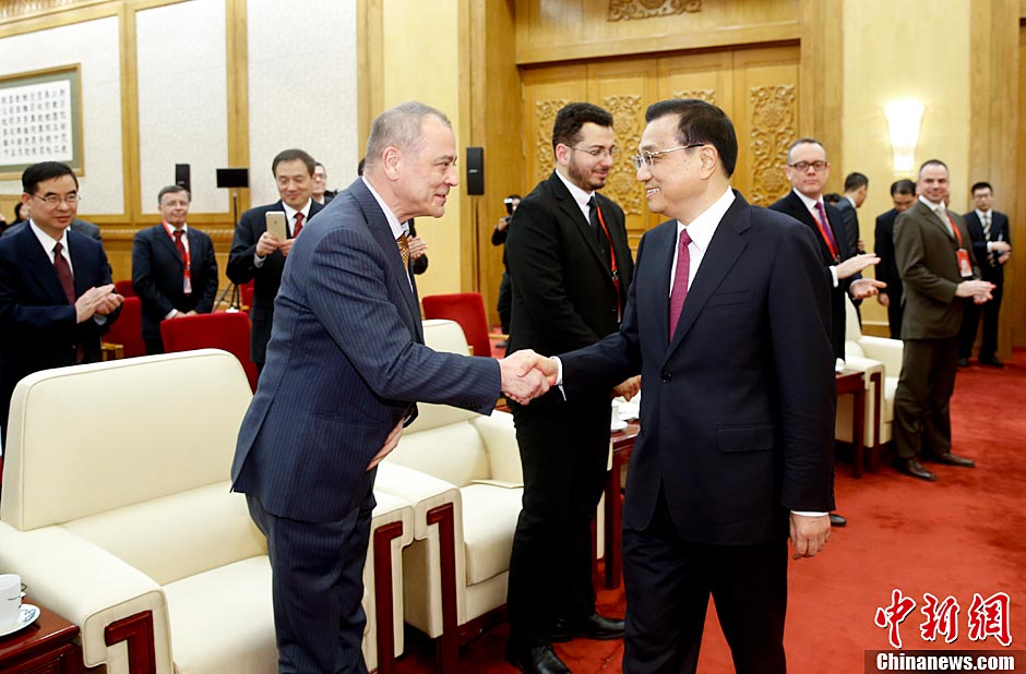 李克强同在华外国专家举行新春座谈会