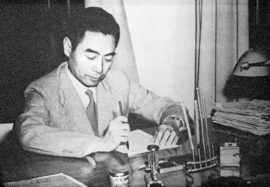 周恩来倡导“对事不对人”