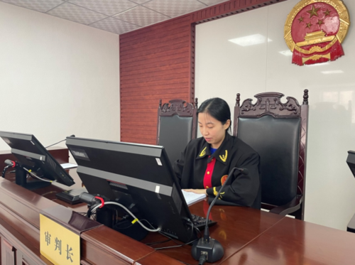 “了不起”而平凡的“她” | 唐春宇：以