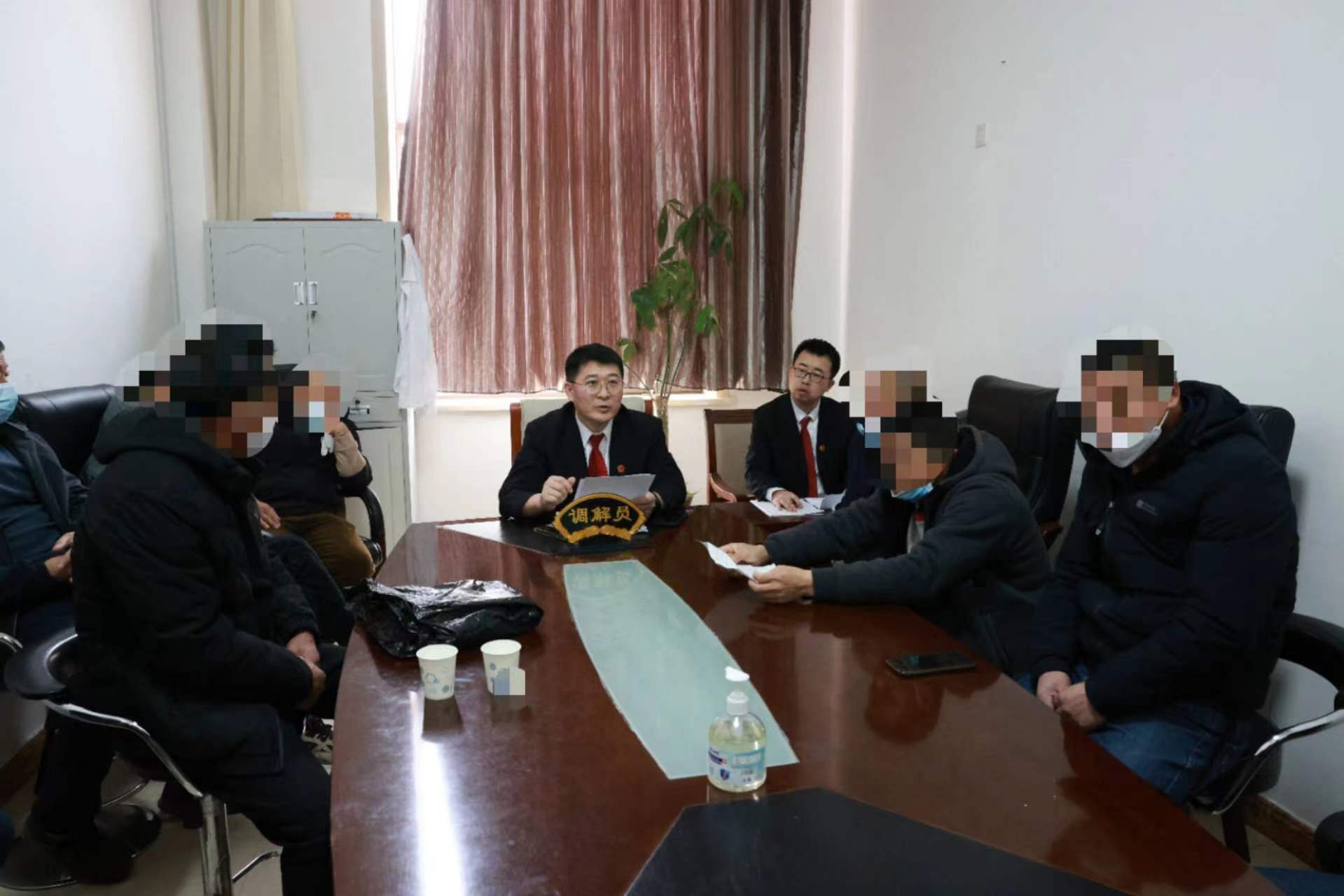 “执行+工会”双管齐下，35名农民工“薪