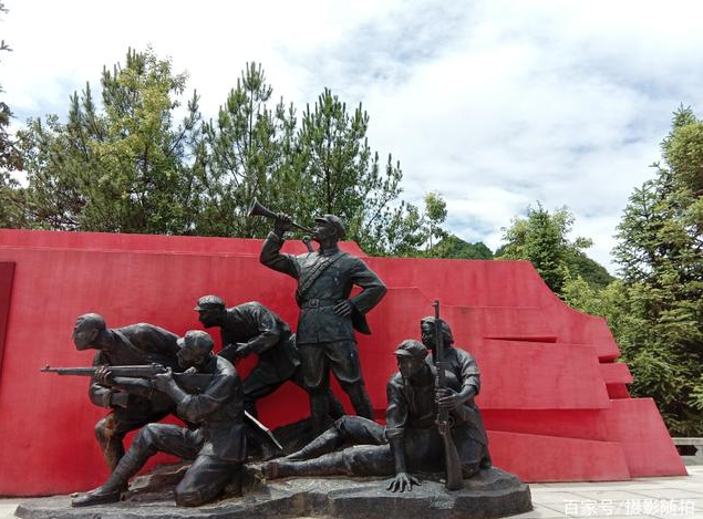 万源保卫战：保卫川陕苏区的关键一役