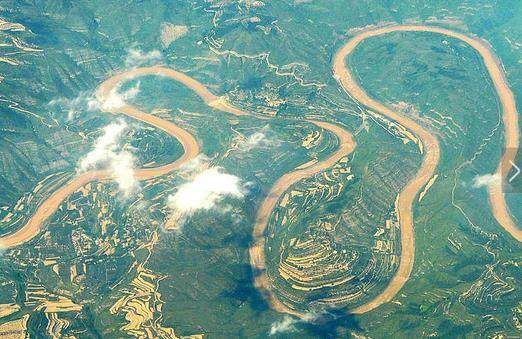 用法治力量守护好母亲河