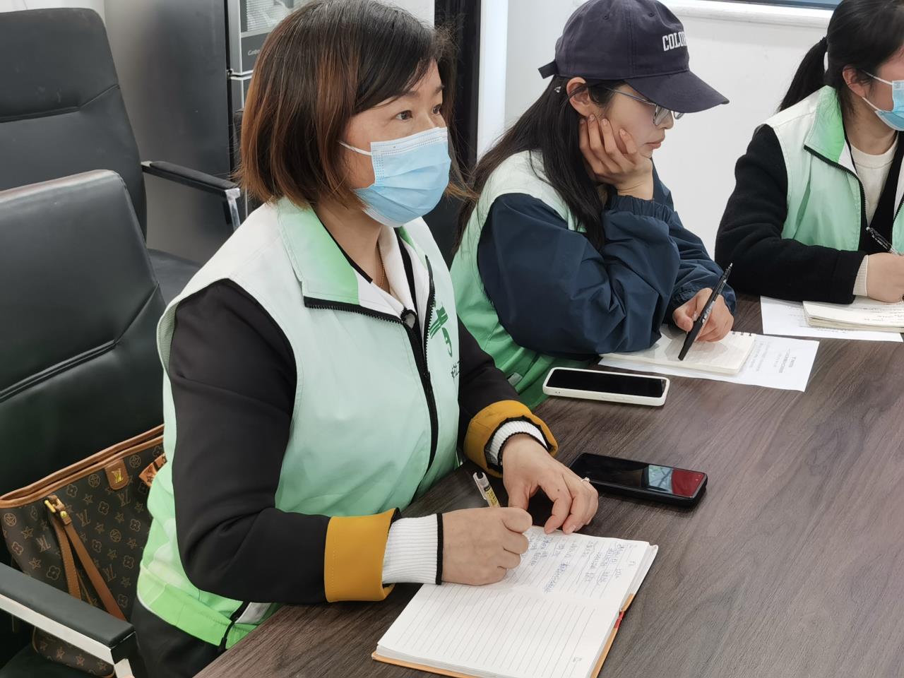 “进”站参访交流会——二七社工参访圃田乡