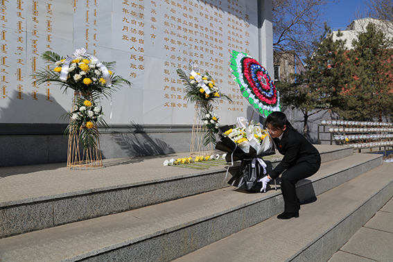 【清明·缅怀】前郭法院开展清明祭奠英烈活