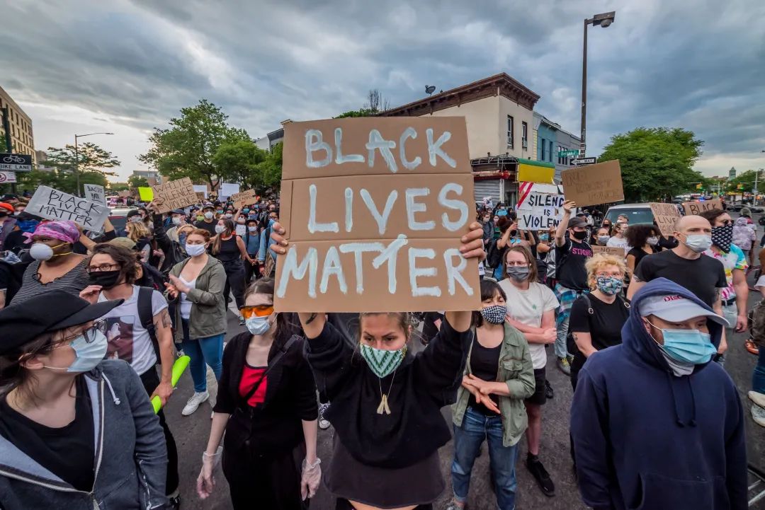 系统性种族主义是美国“灵魂上的污点”