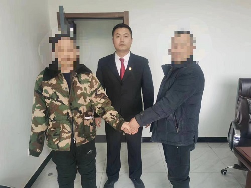 七旬老人务工致残追偿难，法官倾情调解暖人