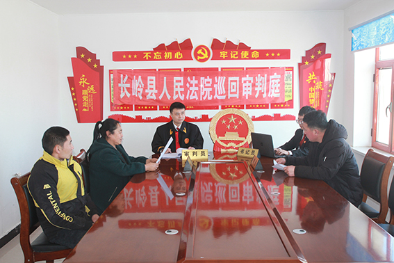 长岭法院：构建“两个三”工作模式 推动诉