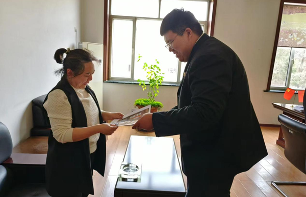 白石山林区基层法院开展知识产权普法宣传活