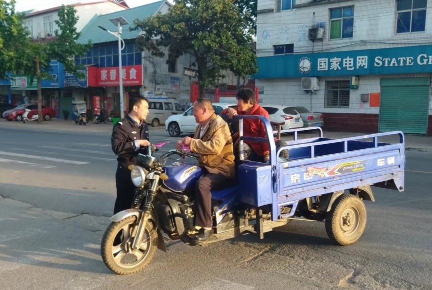 丁河派出所持续开展道路交通安全宣传