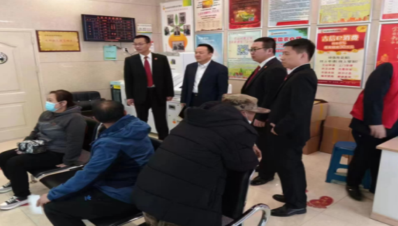 长白县人民法院深入企业走访调研
