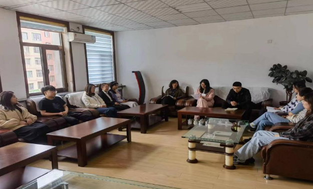 主题教育∣白石山林区基层法院开展青年干警