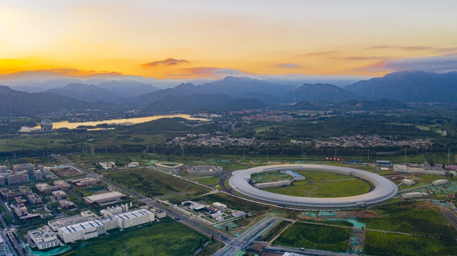 北京：加速建设科技创新之城  全力争先竞