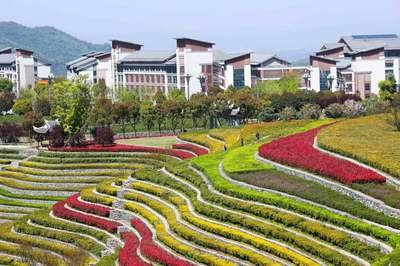 走出生态优先绿色发展的新路子 ——贵州毕