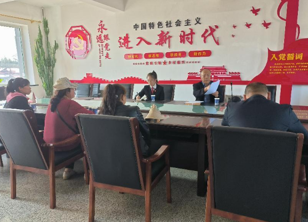 民法典宣传月∣人民法官进网格 《民法典》