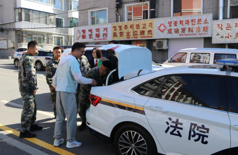 青春飞扬庆六一 法治护航伴成长