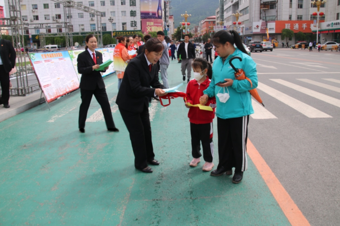 以司法力量守护青山绿水 我们在行动