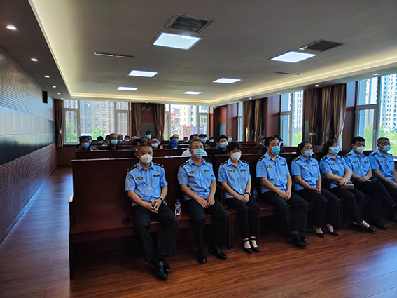 松原中院开展“以庭代训、以案促法”活动