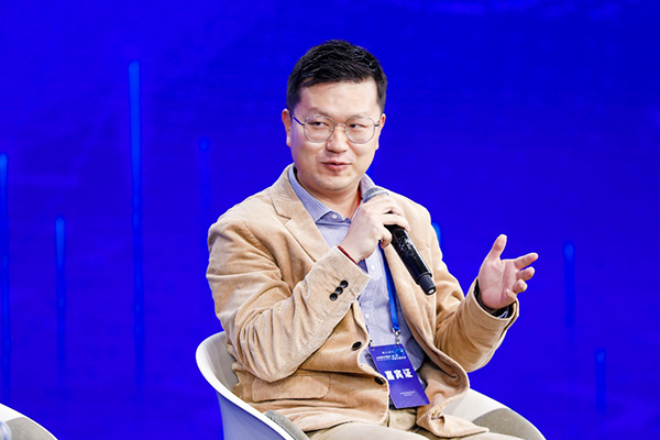 安利科创中心阚君陶：摄取叶黄素和玉米黄质