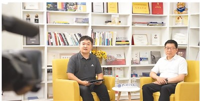 高招直播间里有“高招”