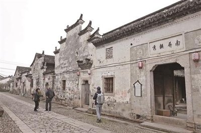 一张蓝图绘到底 一年接着一年干