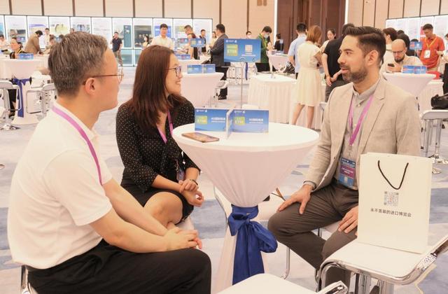 第六届进博会吸引世界500强和行业龙头企