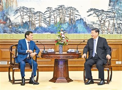 习近平会见菲律宾前总统杜特尔特