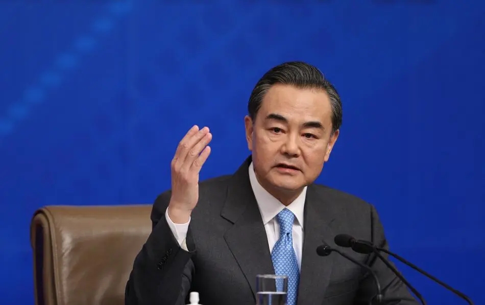 王毅同阿联酋外长阿卜杜拉通电话