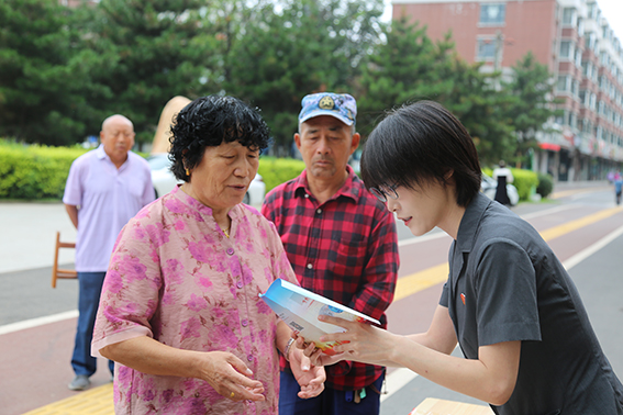 前郭法院开展首个“全国生态日”普法宣传活