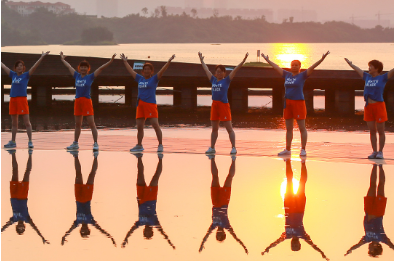 用体育题材文艺作品讲好中国故事