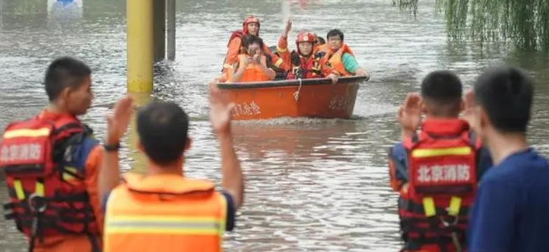 用忠诚担当守护万家灯火