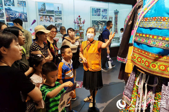 跟着总书记看中国｜像爱护自己的眼睛一样爱