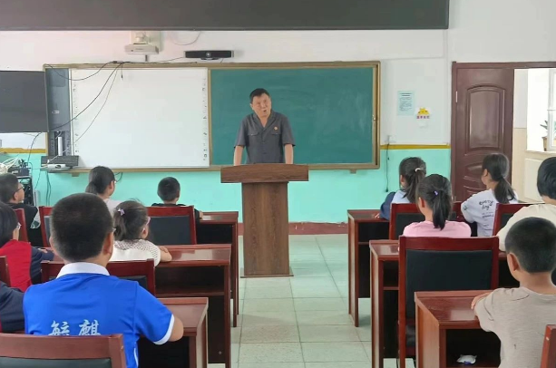 长白朝鲜族自治县人民法院伴你成长