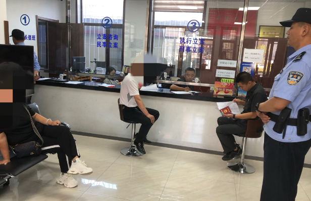 半路夫妻琐事多 感情破裂引离婚