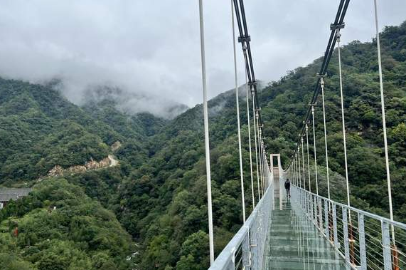南阳云露山：雨后的浪漫邂逅