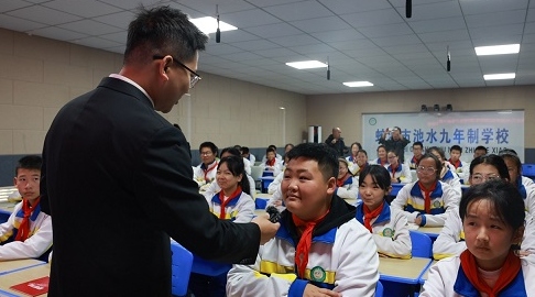 反诈普法进校园 上好防骗安全课