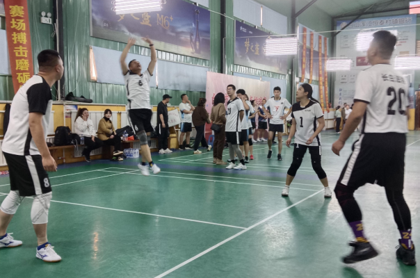 长白法院：首届气排赛创佳绩