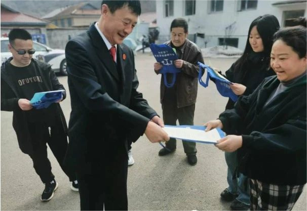 长白县法院：开展法治宣传 筑牢“反诈”屏