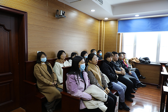 宁江法院开展“以庭代训”庭审观摩活动