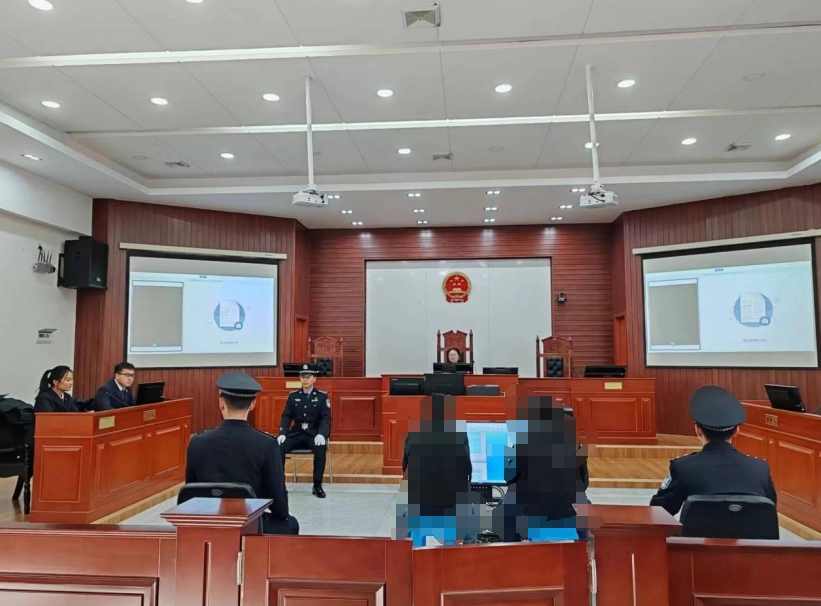 走进庭审现场 增强法治观念