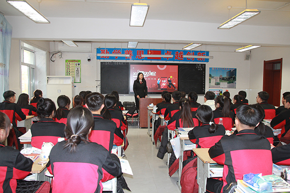 长岭法院：敲响防电信诈骗“铃” 筑牢校园