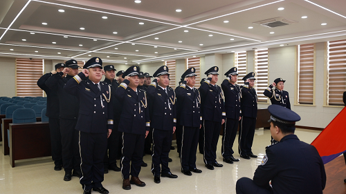 致敬司法警察--头顶警徽映初心 热血奋进