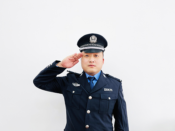 【警察节特辑】法徽下的亮丽“警”色