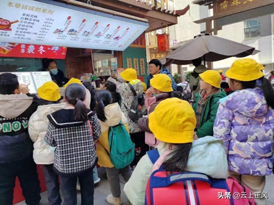 仲景饮子铺：“现熬本草茶饮”养生局，引爆
