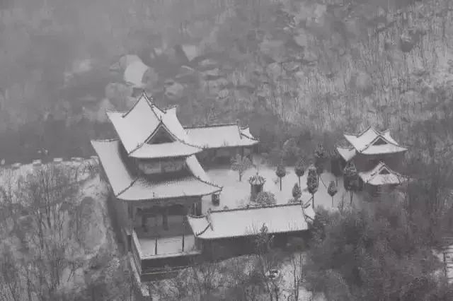 冰雪与元宵的邂逅：五朵山的道教魅力